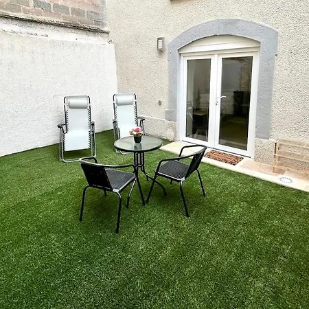 Lägenhet Avec Jardin Privatif Vienne (Isere)